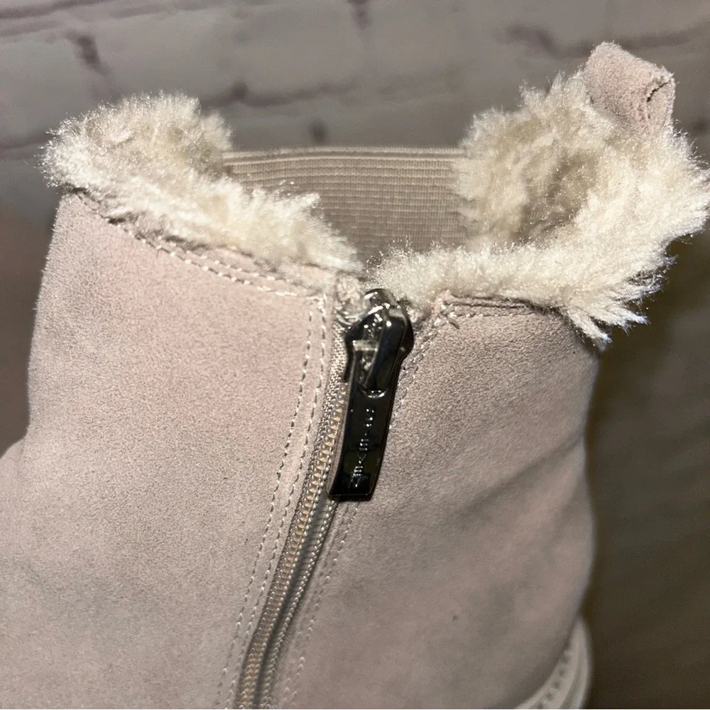 Steven by Steve Madden Avana water resistant suede boots size‎ 9